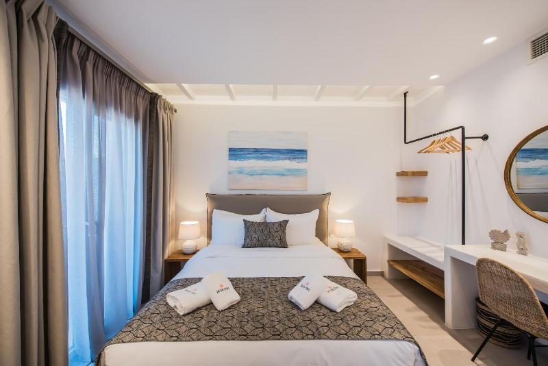 Suite with City View image 3