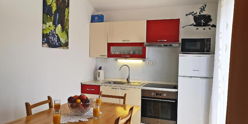 One-Bedroom Apartment image 2
