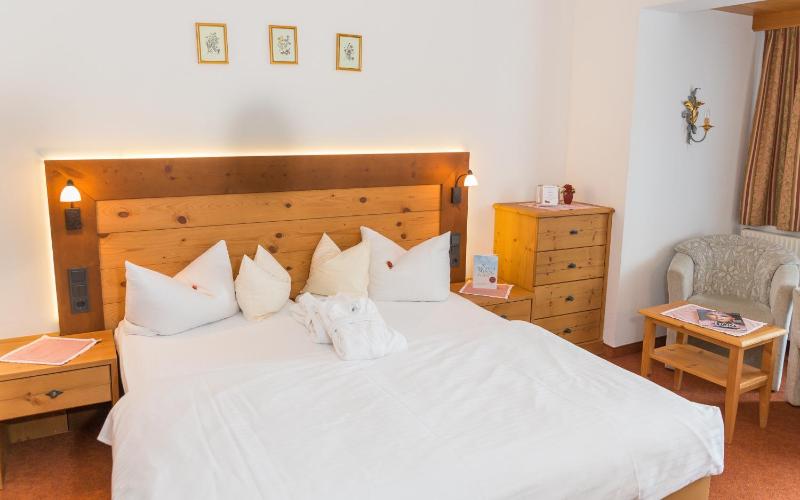 Double Room image 1