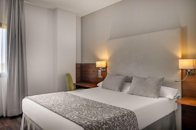Standard  Double Room image 1