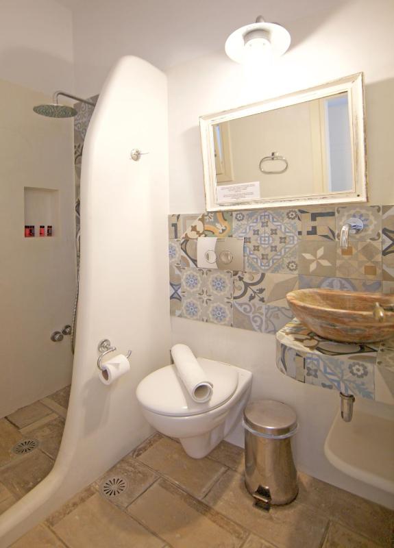 Double Room image 4