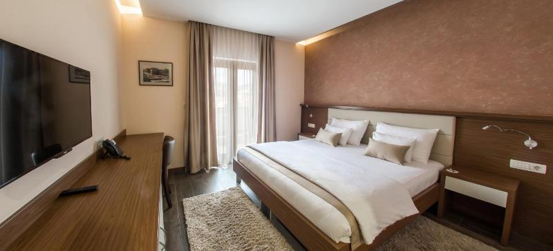 Double Room image 2