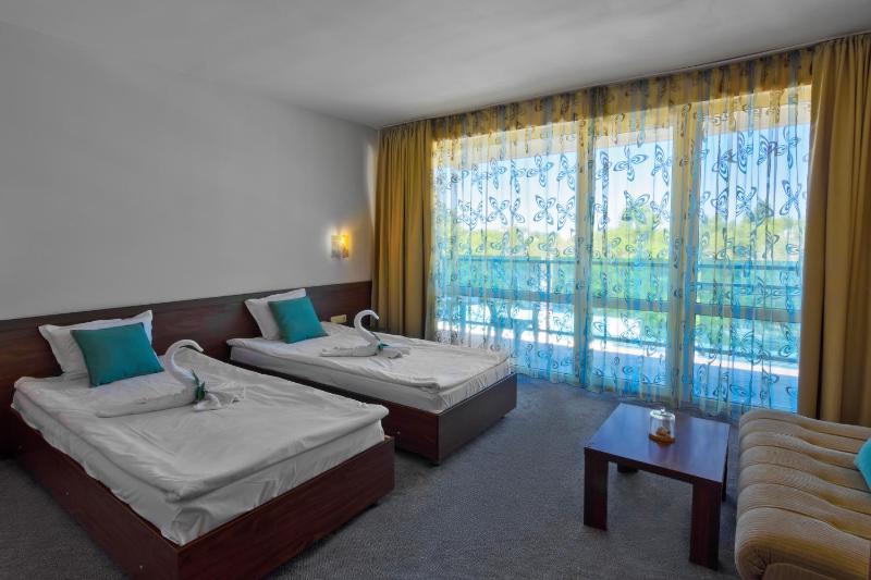 Double or Twin Room with Extra Bed (3 Adults) image 3