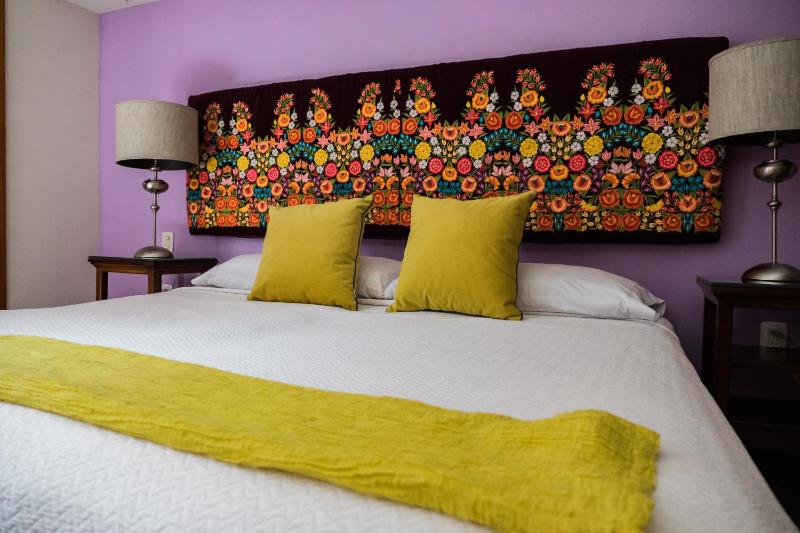 Casa de las Bugambilias B&B - image 3