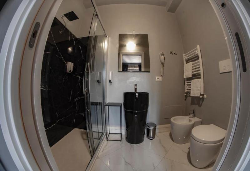 Rhome Luxury suite - image 15