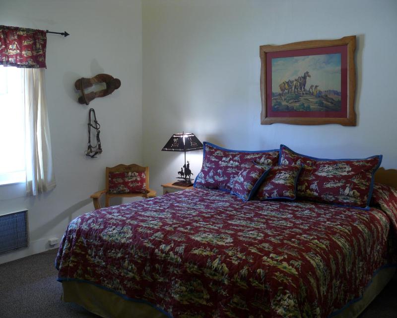 King Room image 2