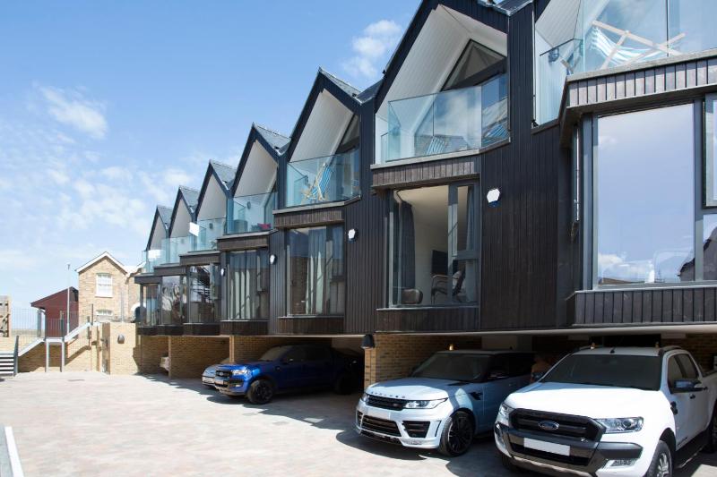 Apartment with Sea View image 2