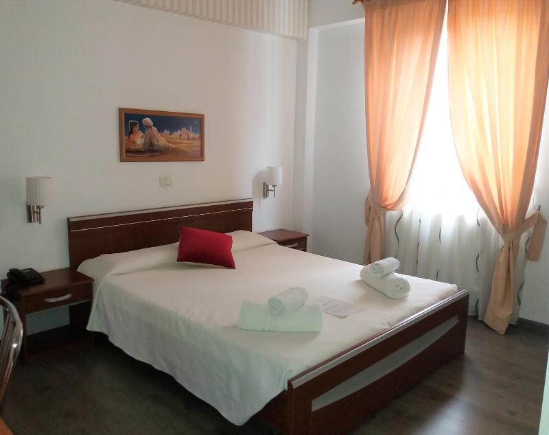 Single Room image 1