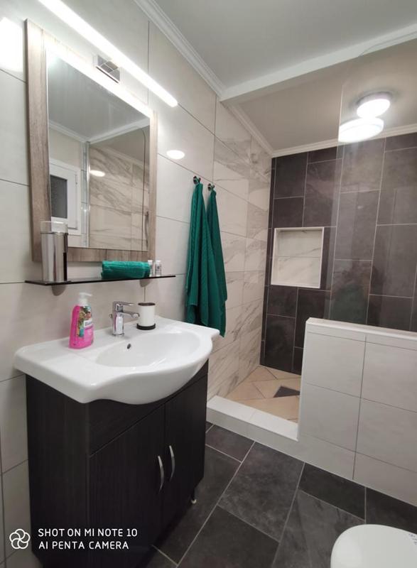 Deluxe Suite image 4