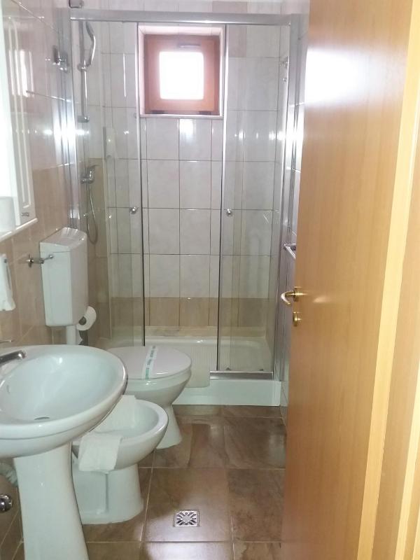 Single Room image 2