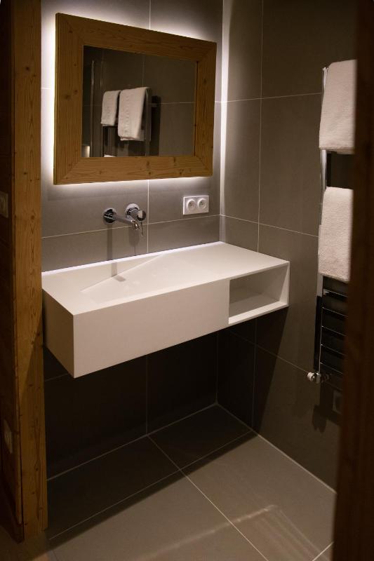 Double or Twin Room image 3