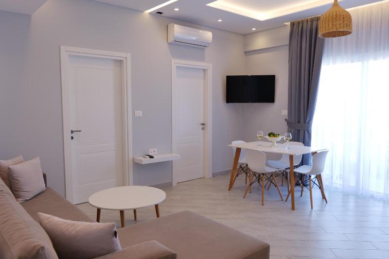 Blue Water Hotel Ksamil - image 6