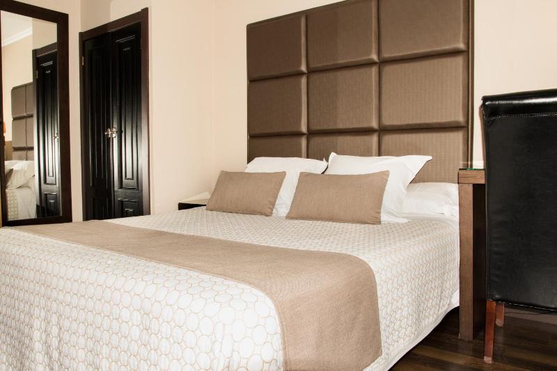 Single Room image 4