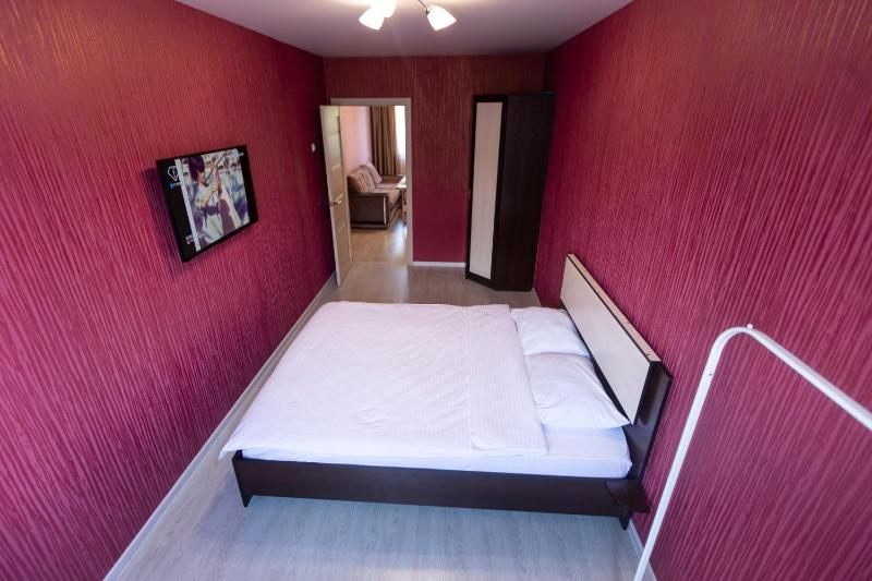 One-Bedroom Apartment image 2