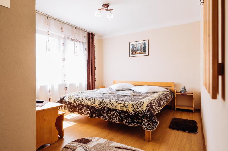 Double Room image 4