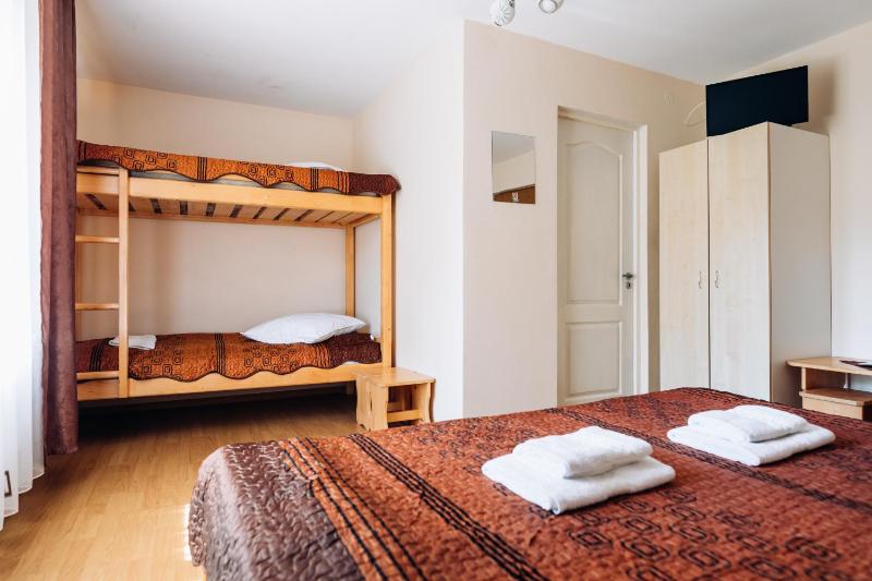Quadruple Room image 3
