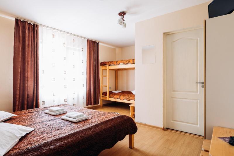 Quadruple Room image 1