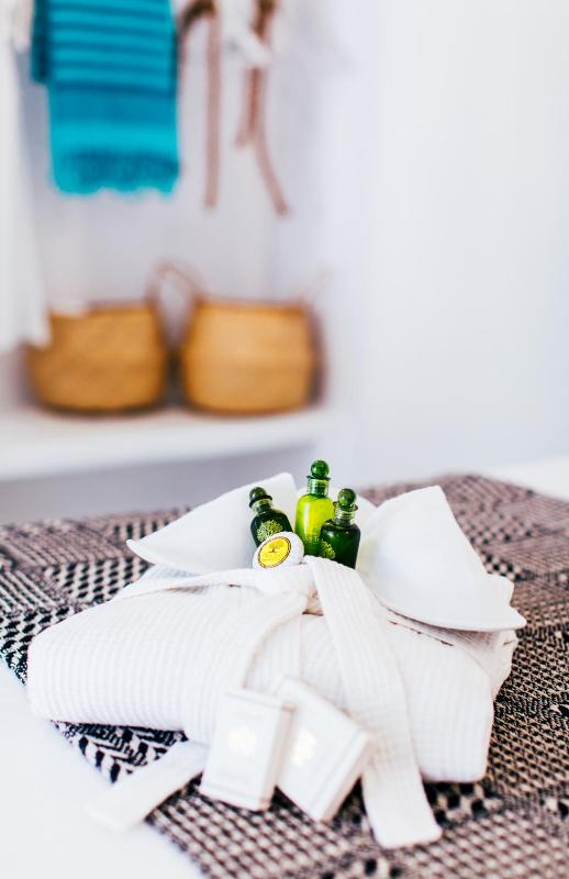 Blessed Blue Boutique Cave Suite - image 4