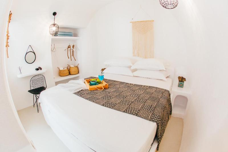 Blessed Blue Boutique Cave Suite - image 3