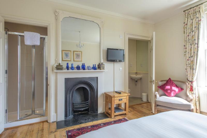 King Room image 2