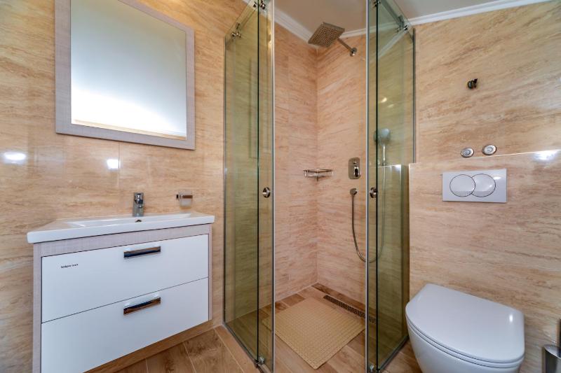 Apartment with Sea View image 4