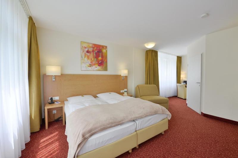Superior Double Room image 2
