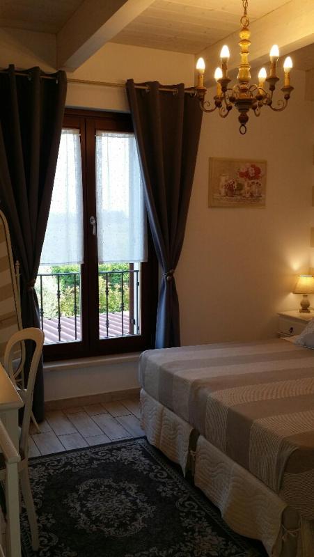 Double or Twin Room with Private Bathroom image 3