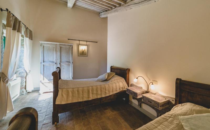 Quadruple Room with Sea View image 4