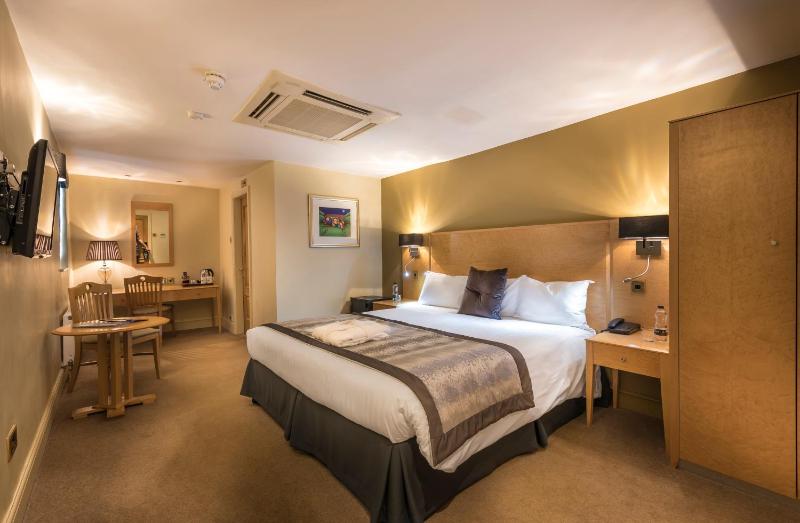 Superior Double Room image 4
