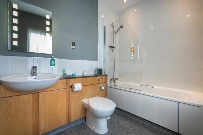 Standard Double Room image 2