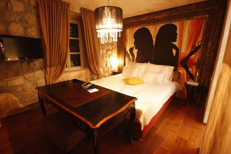 Superior Double Room image 2