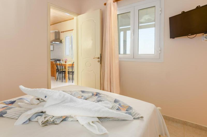 One-Bedroom House image 3