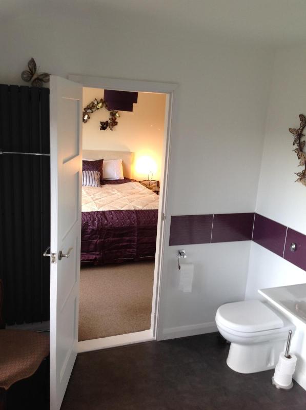 Superior King or Twin Room image 2