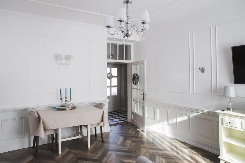Superior Apartment image 3