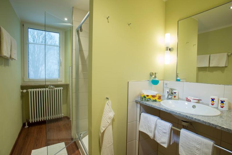 Comfort Two-Bedroom Apartment image 3