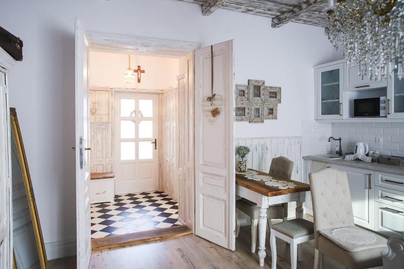 Deluxe Apartment image 3