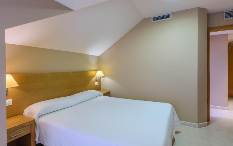 Apartamentos Trisquel - image 29
