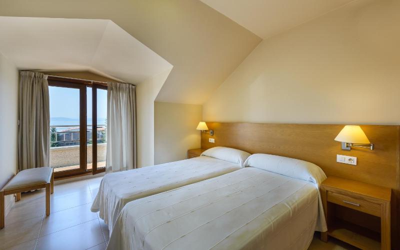 Apartamentos Trisquel - image 23