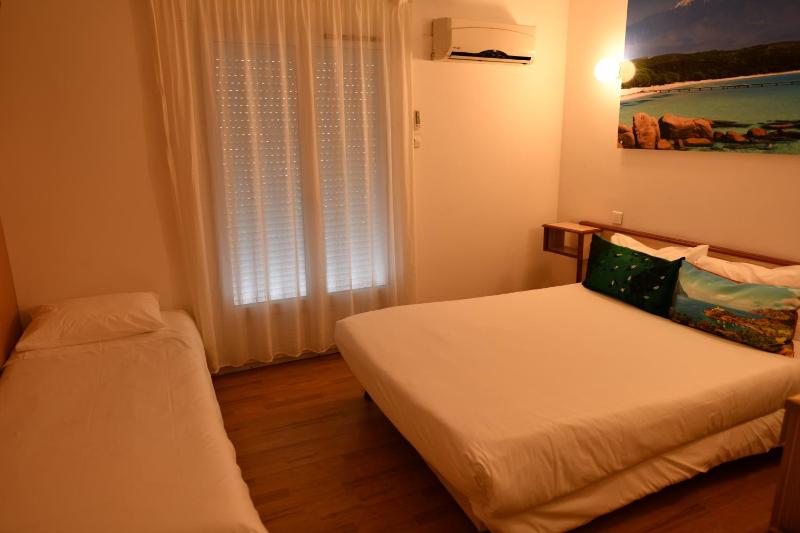 Triple Room image 2