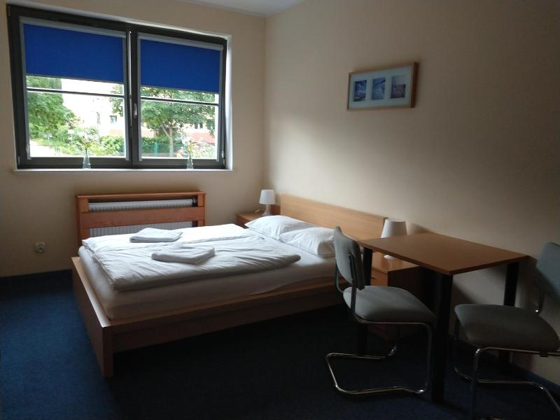 Standard King Room image 1