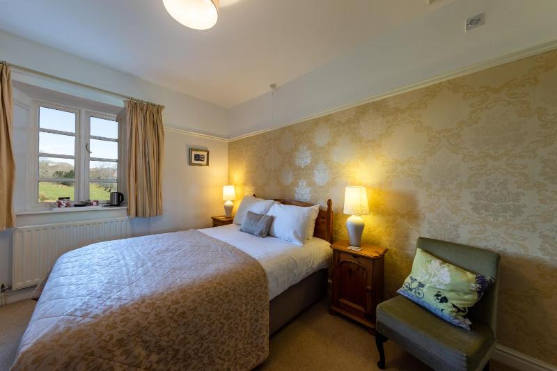 Double Room with Mountain View image 4