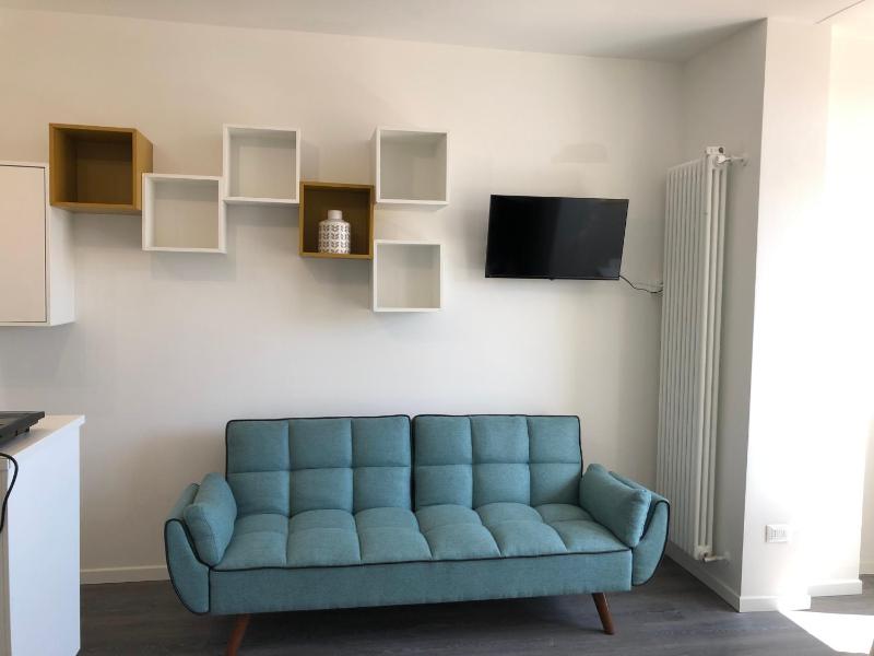 Studio Apartment image 3