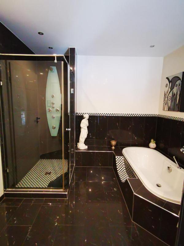 Family Room with Bathroom image 3