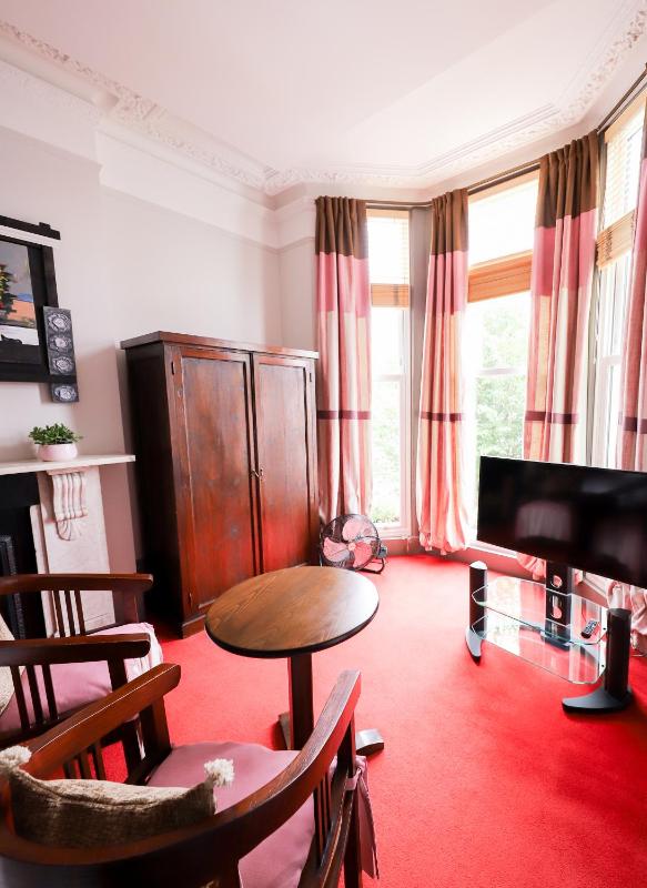 Deluxe Double Room image 3