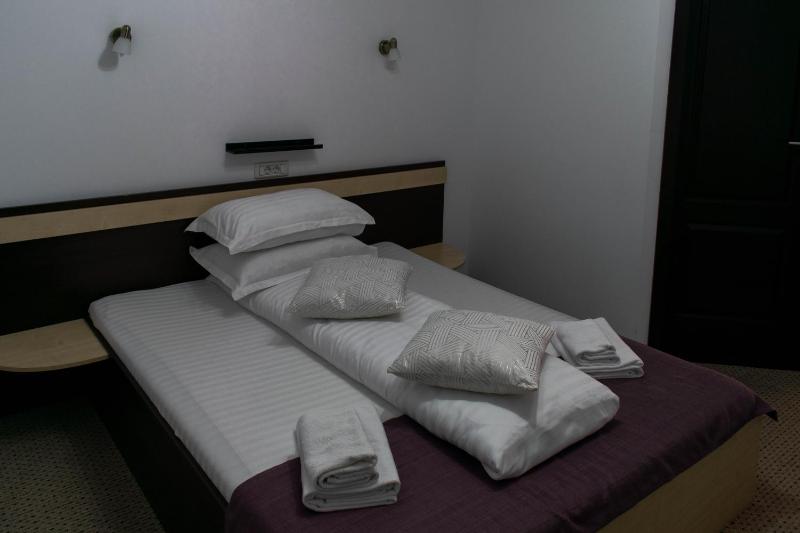 King Room image 3
