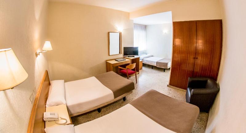 Hotel Leuka - image 14