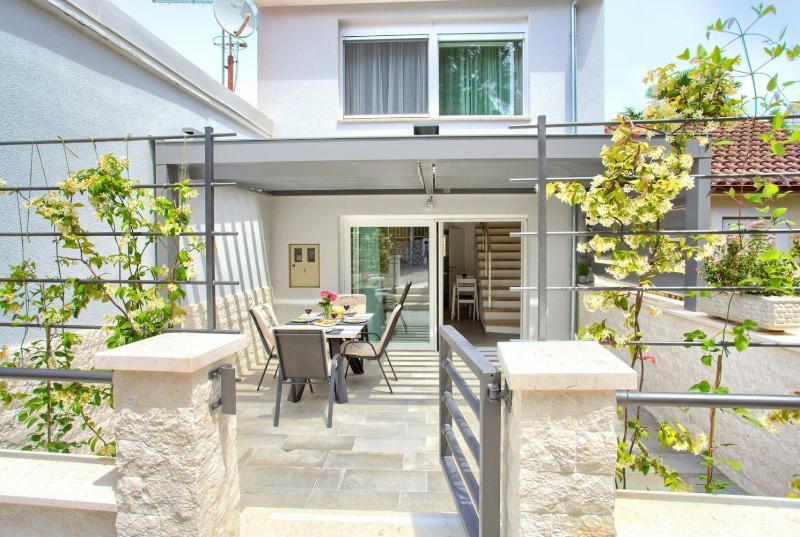 Holiday Home image 3