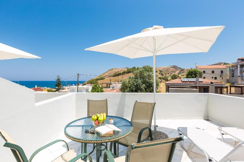 Philoxenia Apartments - image 11
