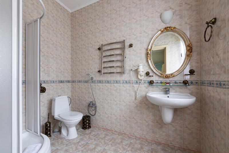 Single Room image 3