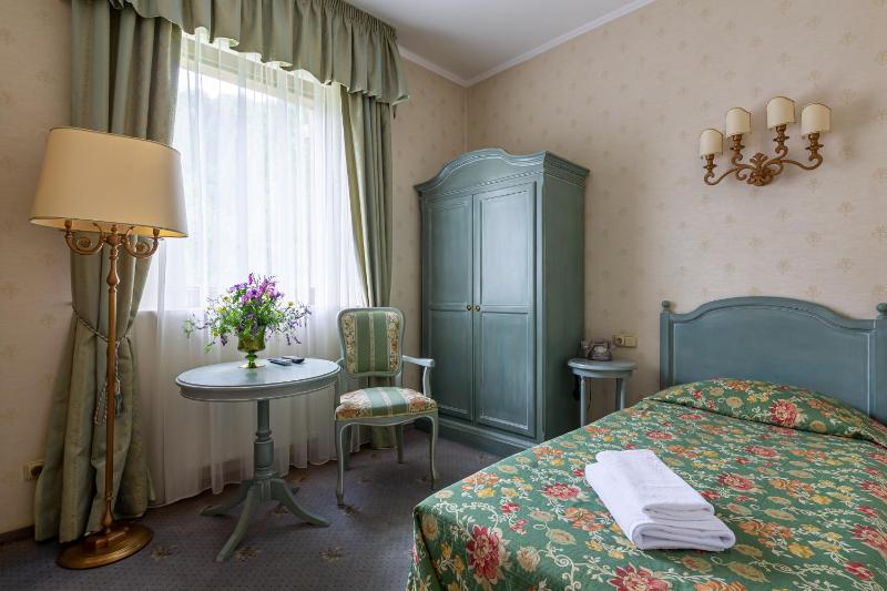 Single Room image 2